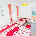 Prázdninový dům House Vatromir *