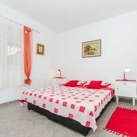 Prázdninový dům House Vatromir Bogomolje