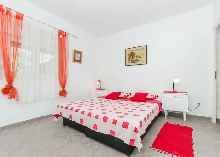 Prázdninový dům House Vatromir Bogomolje